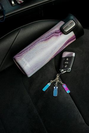 Keychain with colorful Contigo Charms